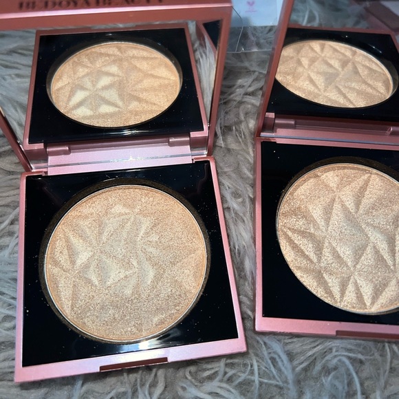 3 New Bedoya Beauty Prism highlighter: 2 Honey & 1 By Malibu - Picture 5 of 16